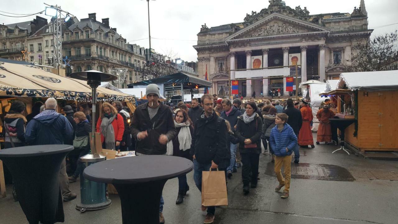 Les Pieds A La Grande Place Brüssel Exterior foto